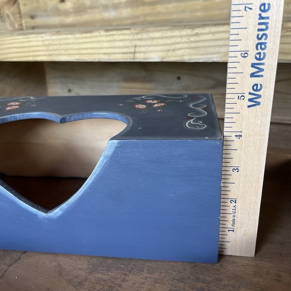 Vintage Hand Painted Wooden Kleenex Holder Floral Whimsical 80s - Picture 5 of 6